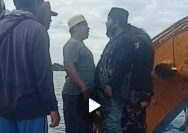 Detik-detik cuplikan video amatir warga Gersik Putih halau ekskavator (M.A.M/Yakusa)