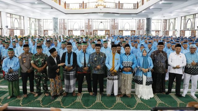 Bupati Pamekasan Lepas 1.384 Calon Jemaah Haji