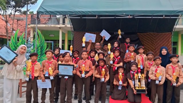 SDN Karang Anyar 1 Proppo Sapu Bersih AKALONG IV, Borong Gelar Juara Umum Se-Madura (Hanafi/Yakusa)