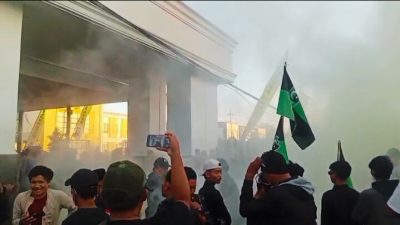 Kapolres Pamekasan Tolak Tandatangani Pernyataan Copot Kapolri, Massa HMI Bubar Damai