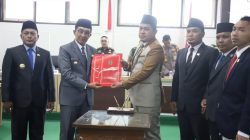DPRD Pamekasan Tetapkan Dua Perda Strategis untuk Penguatan Pembangunan dan Ketenagakerjaan