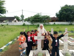 SD Katolik Sang Timur Sumenep Ziarah ke Makam Pahlawan