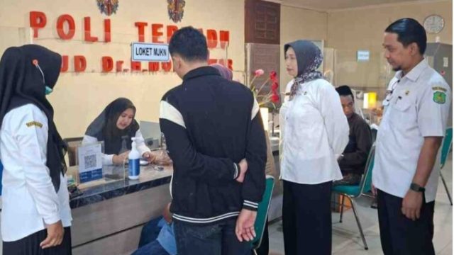 Cara RSUDMA Sumenep Pastikan Pasien Dapat Pelayanan Sepenuh Hati, Monitoring Diperketat ( Humas RSUD Sumenep)