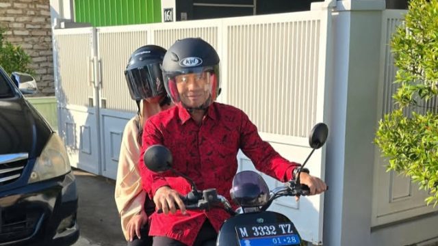 Pilih Sepeda Listrik ke Kantor, Direktur BPRS Bhakti Sumekar Dukung Energi Bersih (Instagram @hairil.fajar)