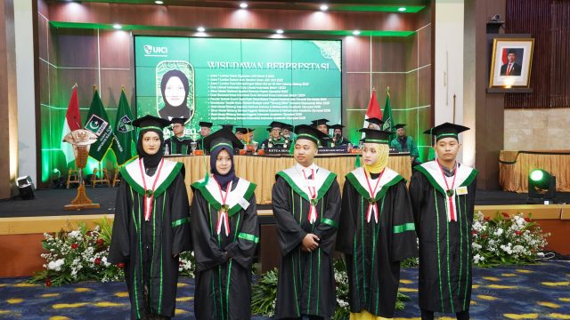 UICI Buktikan “Kuliah di Awan” Lewat Wisuda 56 Sarjana