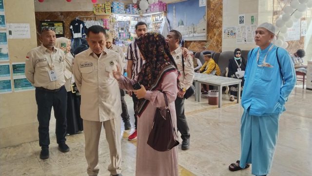Hj Ansari Dampingi Sidak Pelayanan Haji di Mekkah, Ingatkan Pentingnya Koordinasi Jemaah