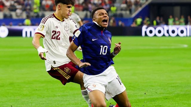 Prancis Tumbang, ‘Diktator’ Mbappé Jinak di Tangan Cubarsí