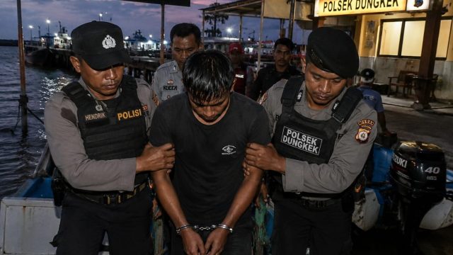 Polsek Dungkek Buru Dugaan Jaringan Pelaku Pembobol Toko di Pulau Gili Iyang