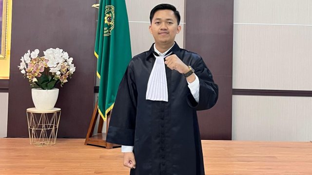Dari Organisasi Mahasiswa ke Ruang Sidang, Imam Hakiki Tempuh Babak Baru sebagai Advokat