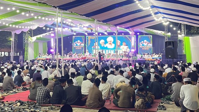Haul RKH Hasan Bakir Jadi Momentum Ponpes Darut Tauhid Rawat Keteladanan Ulama