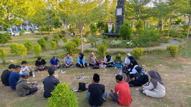 Duka Jurnalis, Wartawan Pamekasan Gelar Doa untuk 5 Rekan yang Hilang